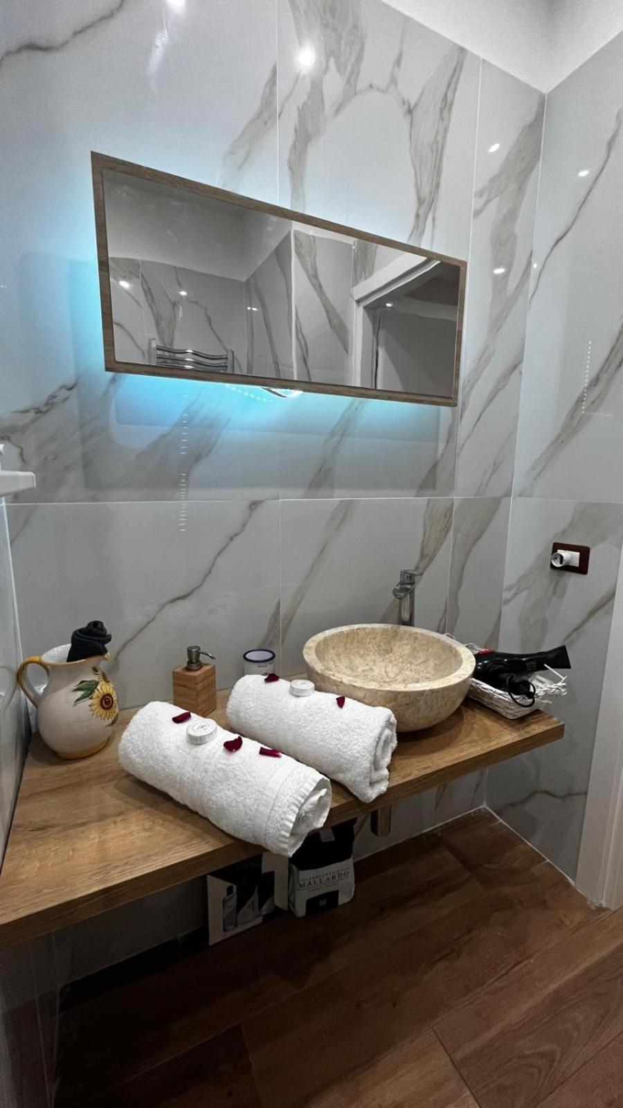 Vespucci Suite Napoli Esterno foto